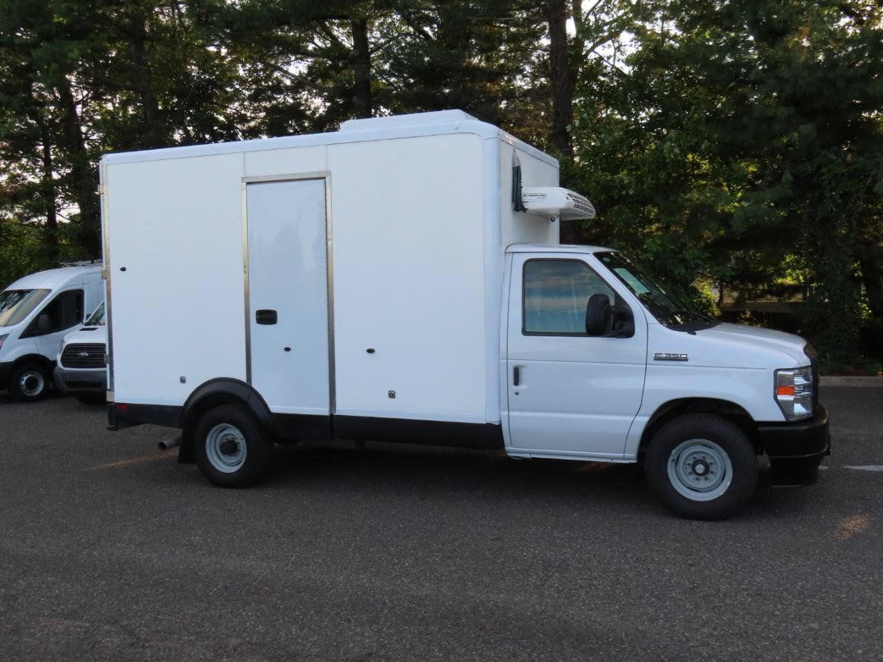Used 2023 Ford E-350 and Econoline 350 Super Duty w/ Power Windows & Locks Group RWD image 9