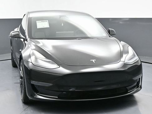 Used 2021 Tesla Model 3 Performance image 3