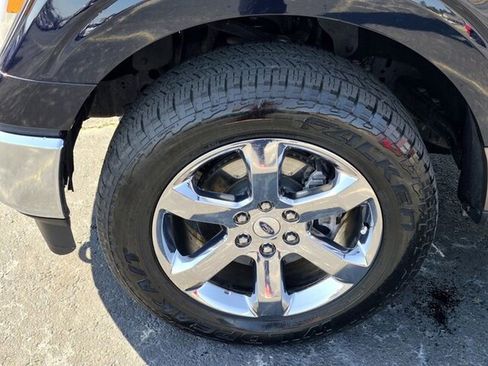 Used 2022 Ford F150 Lariat image 9