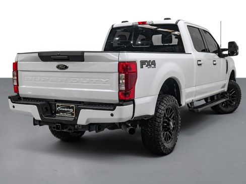 Used 2022 Ford F250 XLT w/ Black Appearance Package AWD/4WD image 6