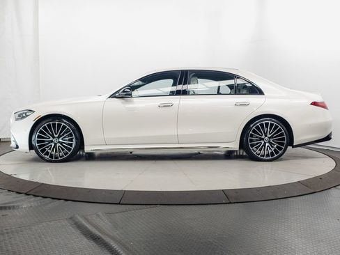 Used 2023 Mercedes-Benz S 580 4MATIC Sedan w/ AMG Line image 4