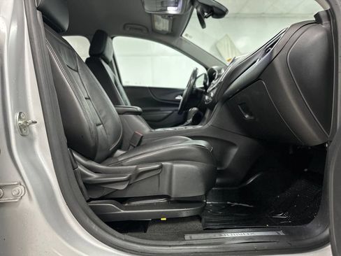Used 2020 Chevrolet Equinox Premier w/ LPO, Floor Liner Package FWD image 21