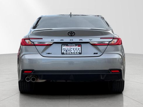 Used 2026 Toyota Camry SE w/ Convenience Package image 4
