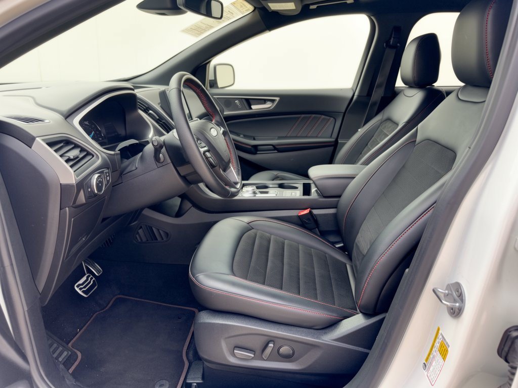 Used 2021 Ford Edge ST-Line FWD image 5