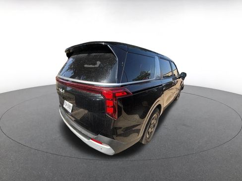 Used 2026 Kia Carnival FWD image 5