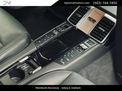 Used 2014 Porsche Panamera 4 AWD/4WD image 21
