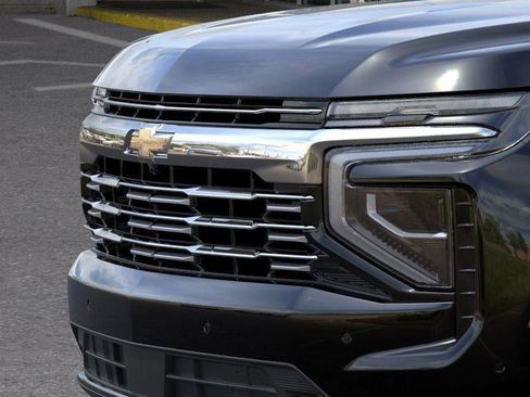 New 2026 Chevrolet Suburban Premier image 13
