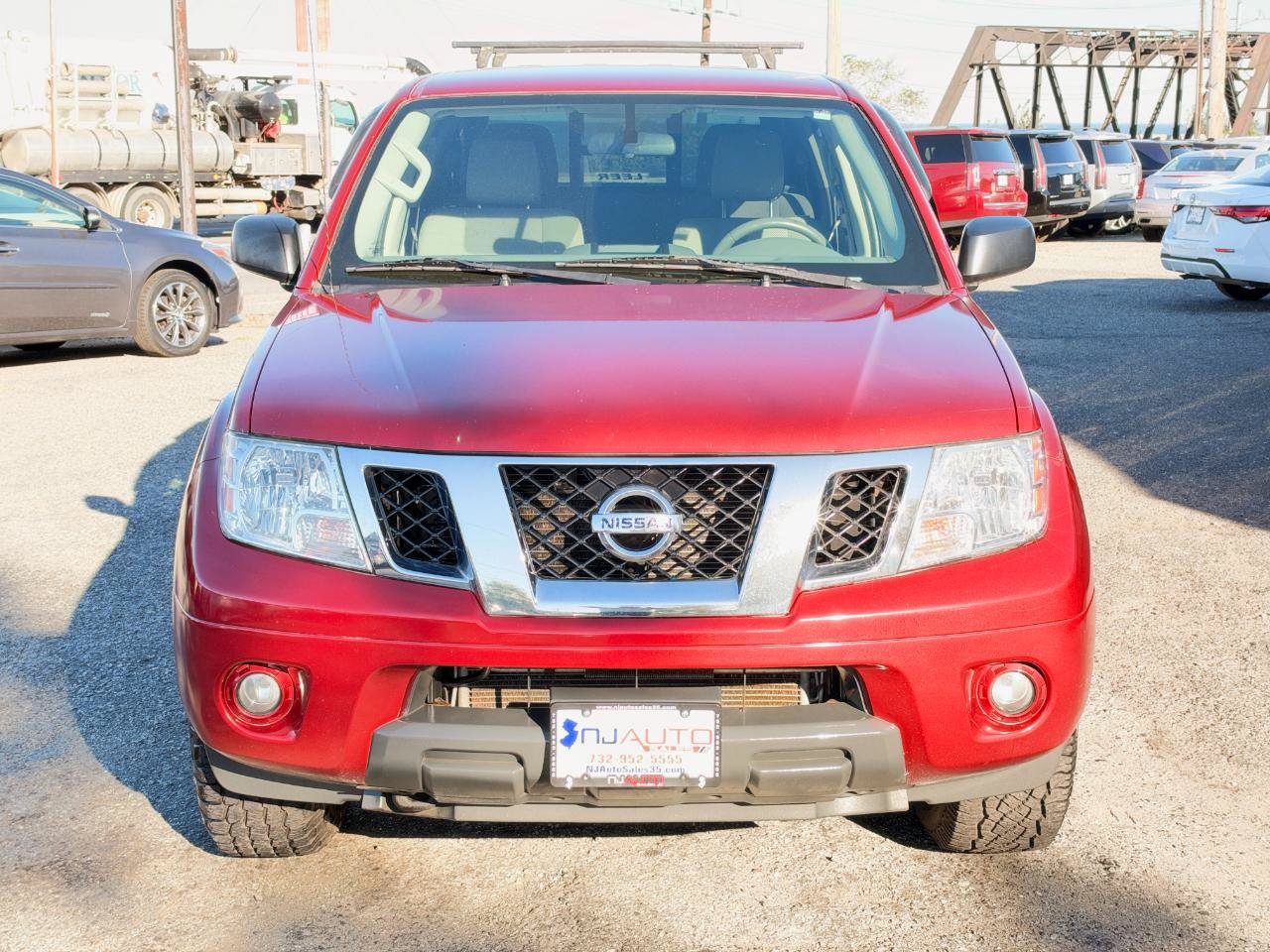 Used 2019 Nissan Frontier SV AWD/4WD image 10