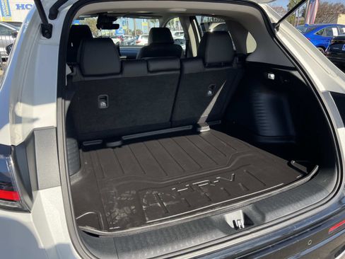 Certified 2023 Honda HR-V EX-L image 24