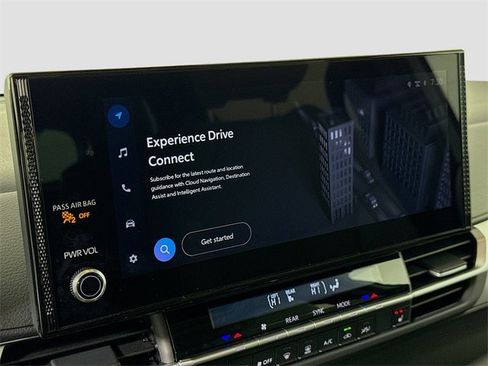 Used 2025 Toyota Sienna XLE image 22