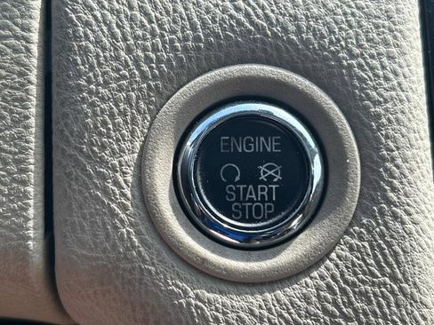 Used 2015 Ford Taurus SEL w/ Equipment Group 201A image 31