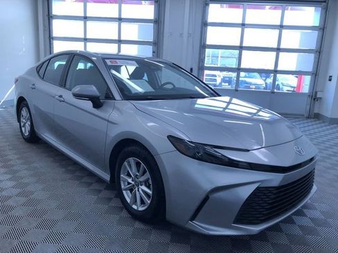 Certified 2025 Toyota Camry LE image 36
