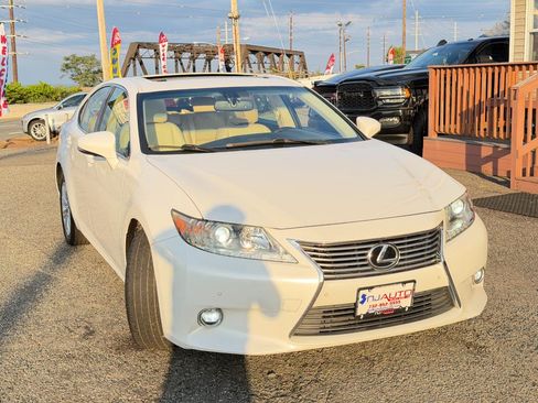 Used 2015 Lexus ES 350 w/ Luxury Package FWD image 92