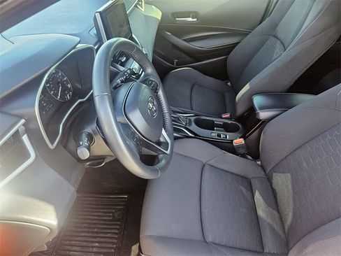 Used 2025 Toyota Corolla SE image 12