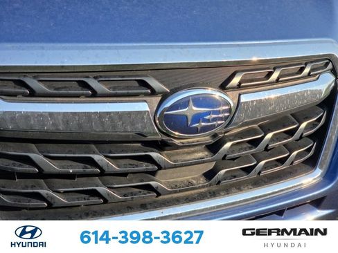 Used 2017 Subaru Forester 2.5i Touring AWD/4WD image 14