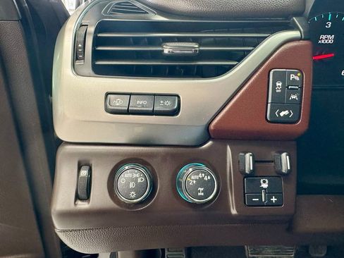 Used 2018 Chevrolet Tahoe Premier image 34