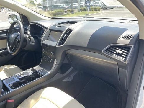 Used 2020 Ford Edge SEL w/ Convenience Package FWD image 29