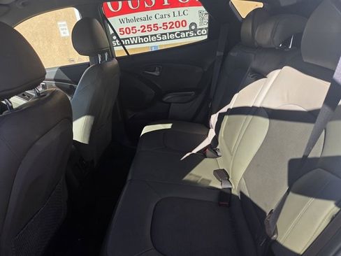 Used 2015 Hyundai Tucson SE image 10