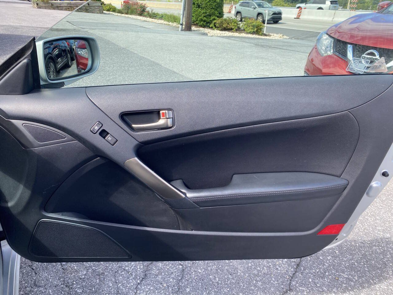 Used 2013 Hyundai Genesis 2.0T RWD image 14