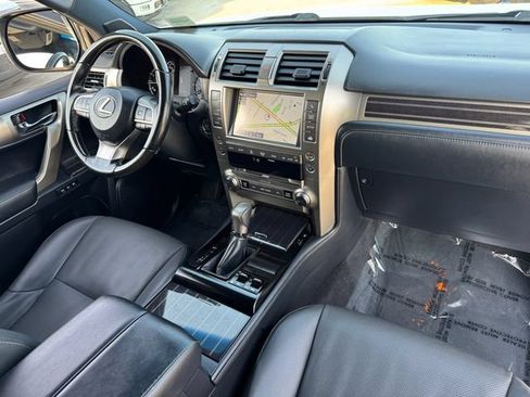 Used 2020 Lexus GX 460 Premium w/ Premium Package AWD/4WD image 21