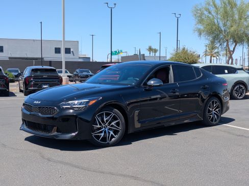 Used 2023 Kia Stinger GT-Line w/ Sun & Sound Package RWD image 32