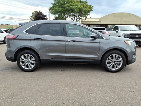 Used 2024 Ford Edge Titanium AWD/4WD image 6