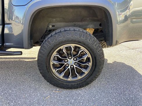 Used 2019 Chevrolet Colorado ZR2 image 8
