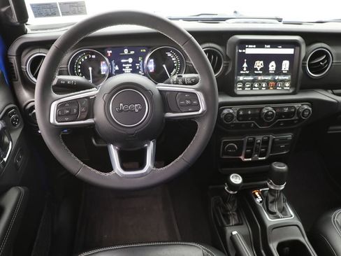 Used 2023 Jeep Wrangler Unlimited Sahara w/ Cold Weather Group AWD/4WD image 12
