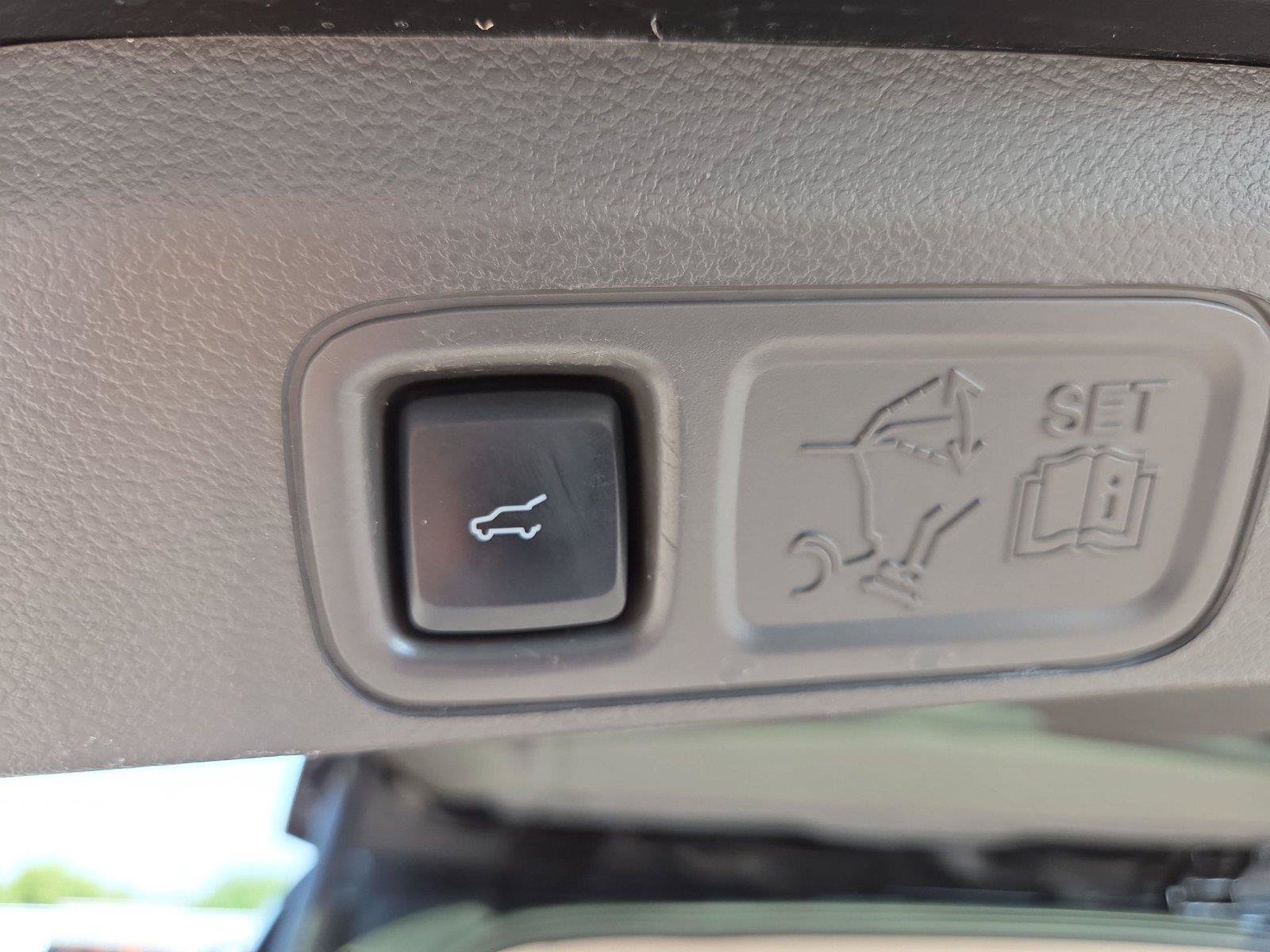 Used 2022 Lincoln Navigator L Reserve AWD/4WD image 38