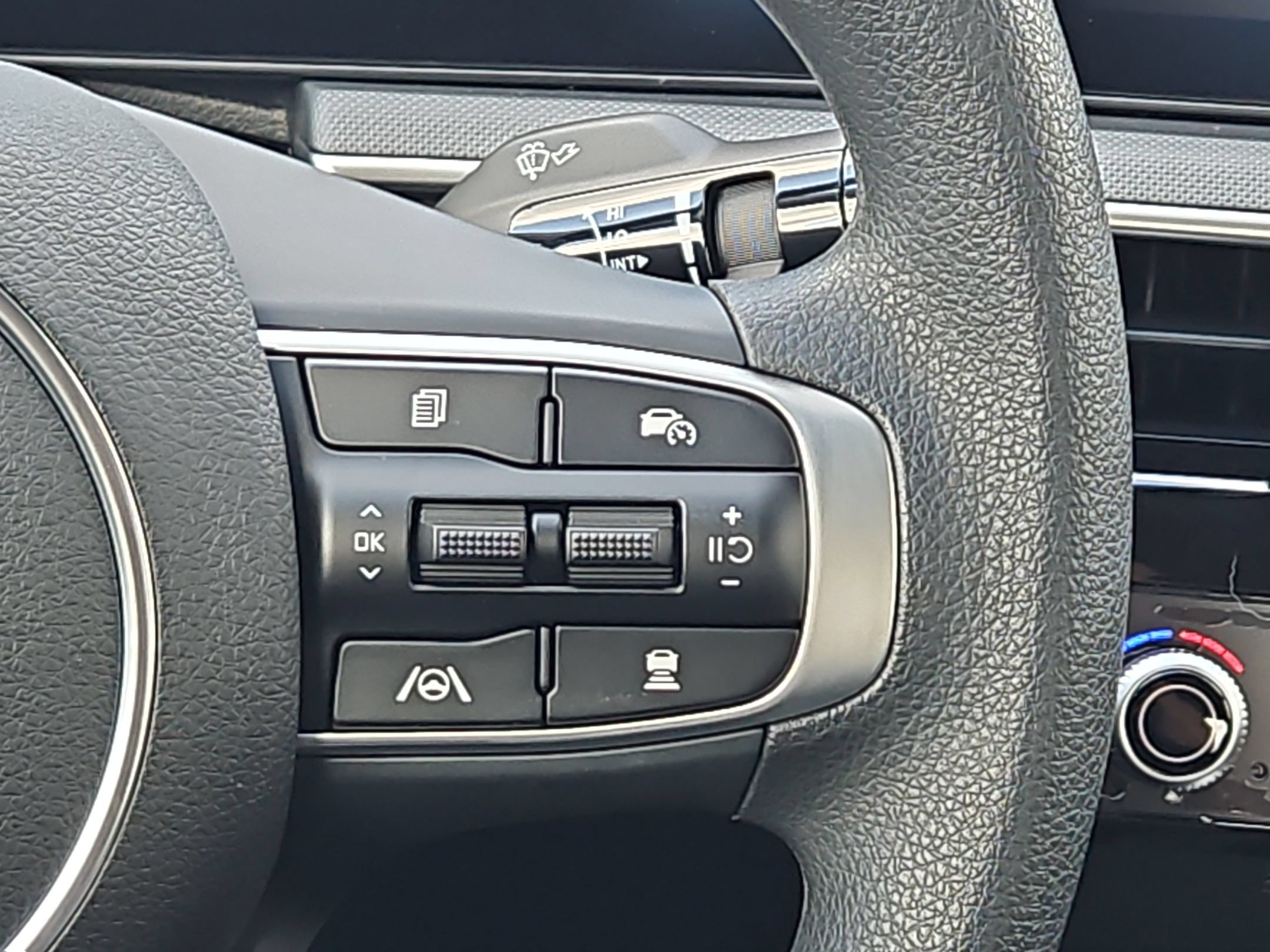 New 2026 Kia K5 LXS FWD image 23