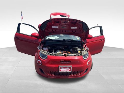 New 2024 FIAT 500 e (RED) image 14
