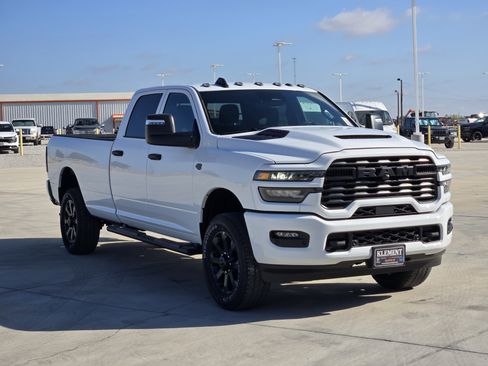 New 2027 RAM 2500 Tradesman AWD/4WD image 3