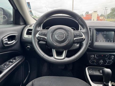 Used 2019 Jeep Compass Sport FWD image 9