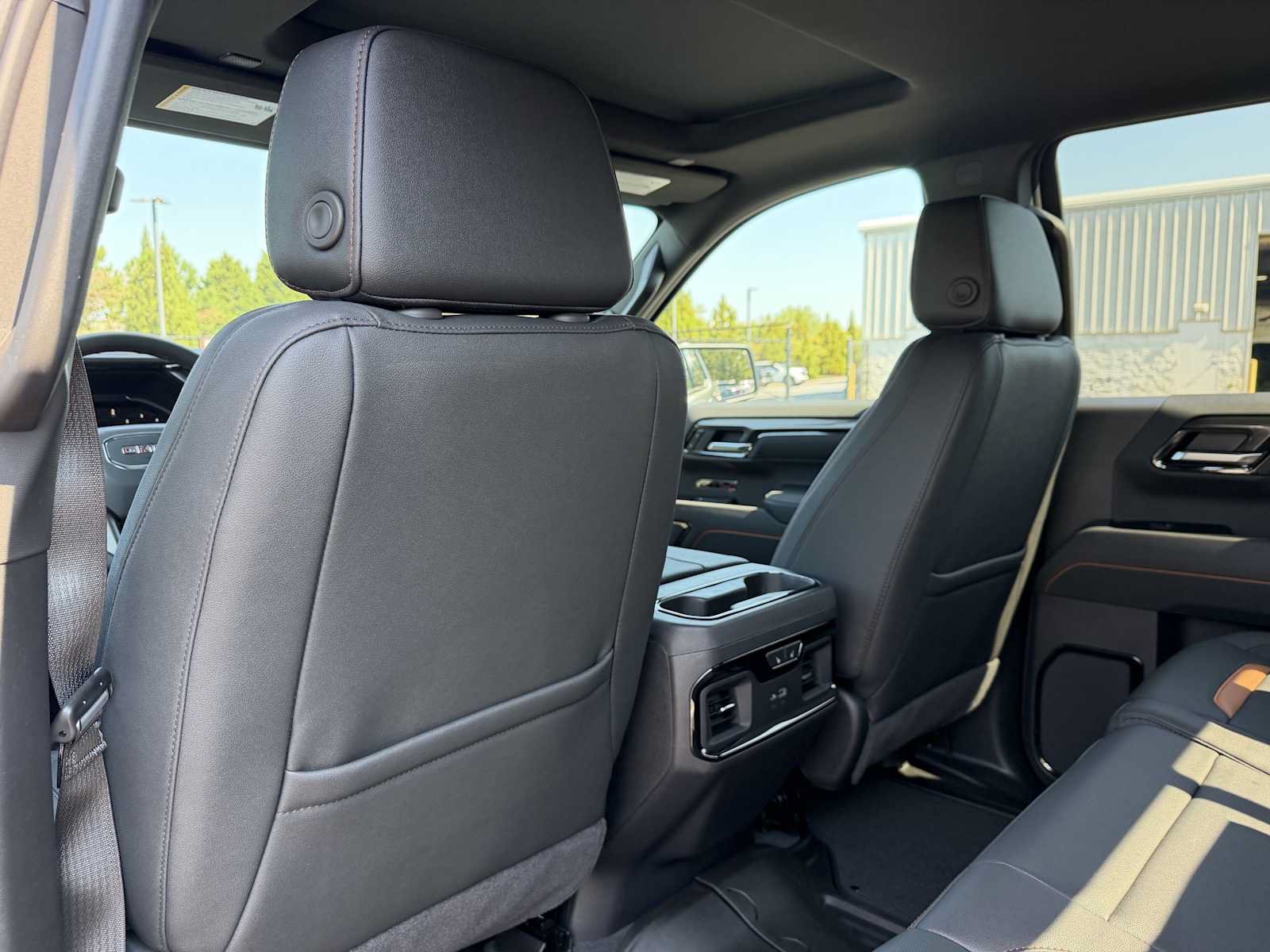New 2026 GMC Sierra 1500 AT4 w/ AT4 Premium Package AWD/4WD image 21