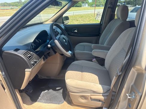 Used 2006 Chevrolet Uplander LS w/ Climate Package FWD image 25