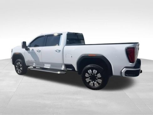 Used 2024 GMC Sierra 2500 Denali w/ Denali Reserve Package AWD/4WD image 6