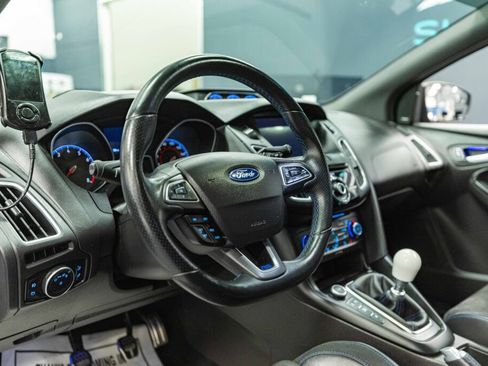 Used 2017 Ford Focus RS image 10
