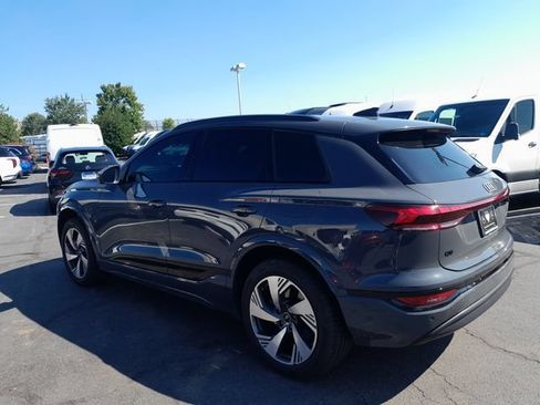 Used 2025 Audi Q6 e-tron Premium Plus w/ Premium Plus AWD/4WD image 20