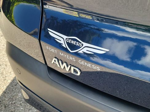 Used 2023 INFINITI QX55 Sensory w/ Lighting Package AWD/4WD image 10