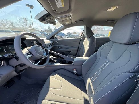 New 2026 Hyundai Elantra Blue image 22