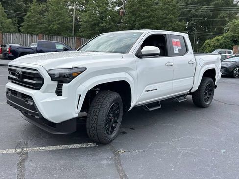 New 2026 Toyota Tacoma SR5 RWD image 7