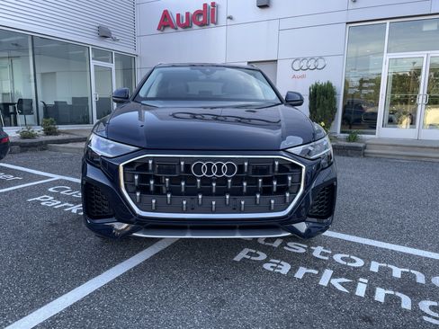 Used 2025 Audi Q8 Premium Plus image 2