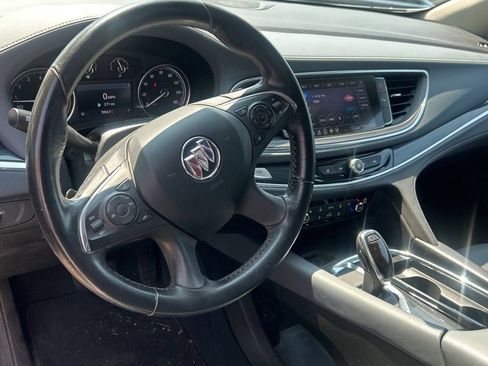 Used 2020 Buick Enclave Essence AWD/4WD image 7