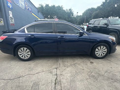Used 2010 Honda Accord LX image 8