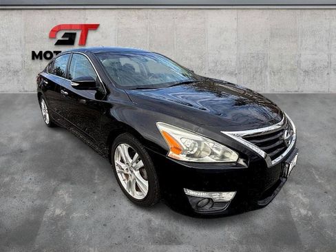 Used 2014 Nissan Altima 3.5 SL w/ Technology Package image 3