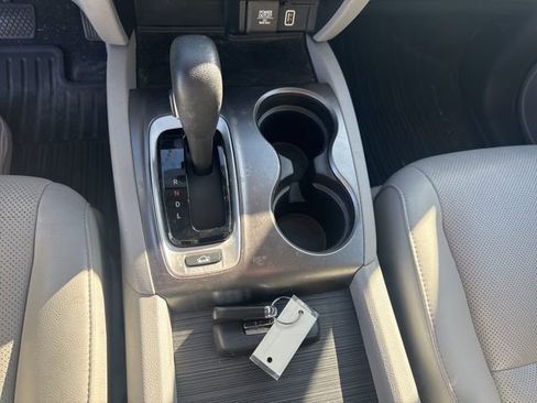 Used 2019 Honda Ridgeline RTL-T image 12