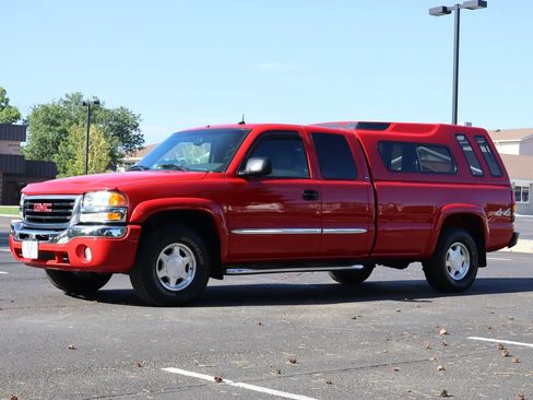Used 2003 GMC Sierra 1500 SLT w/ SLT Preferred Equipment Group AWD/4WD image 45