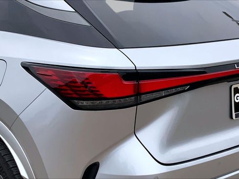 Used 2023 Lexus RX 500h F Sport w/ Accessory Package (Z1) AWD/4WD image 28