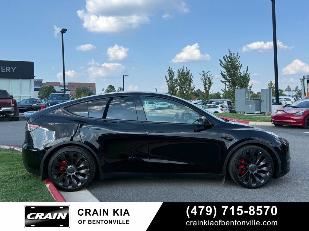 Used 2022 Tesla Model Y Performance AWD/4WD image 8