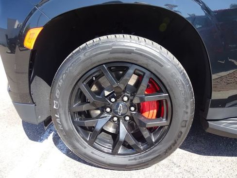 Certified 2023 Chevrolet Tahoe RST w/ RST Performance Edition AWD/4WD image 6